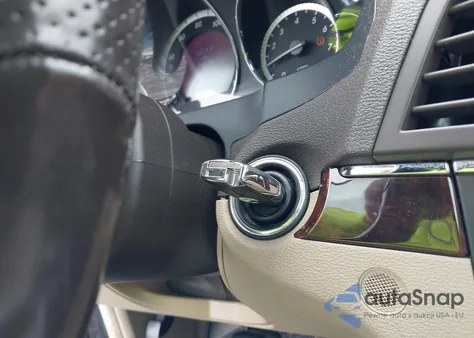 2011 Mercedes-Benz E 350 из США, поврежденный, VIN WDDKK5GF2BF081874